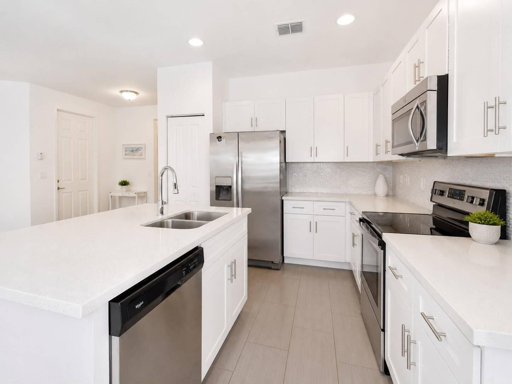 4822 Nw 56th Court - Photo 8