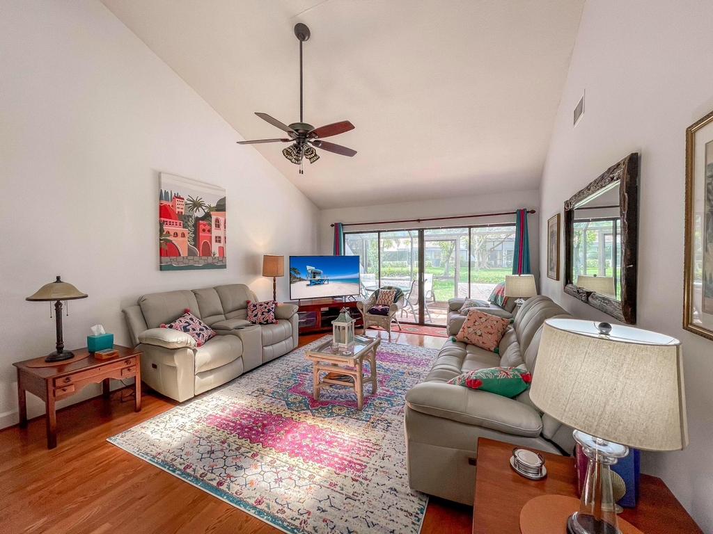 56 Edinburgh Drive - Photo 1