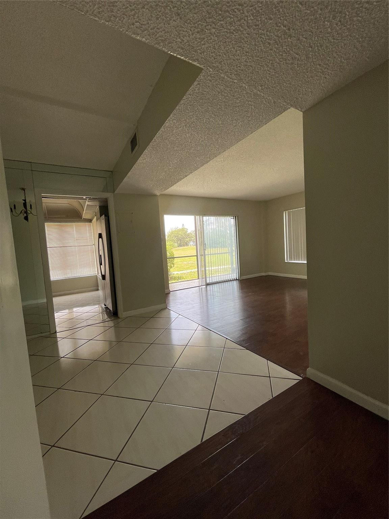 4158 Inverrary Drive - Photo 5