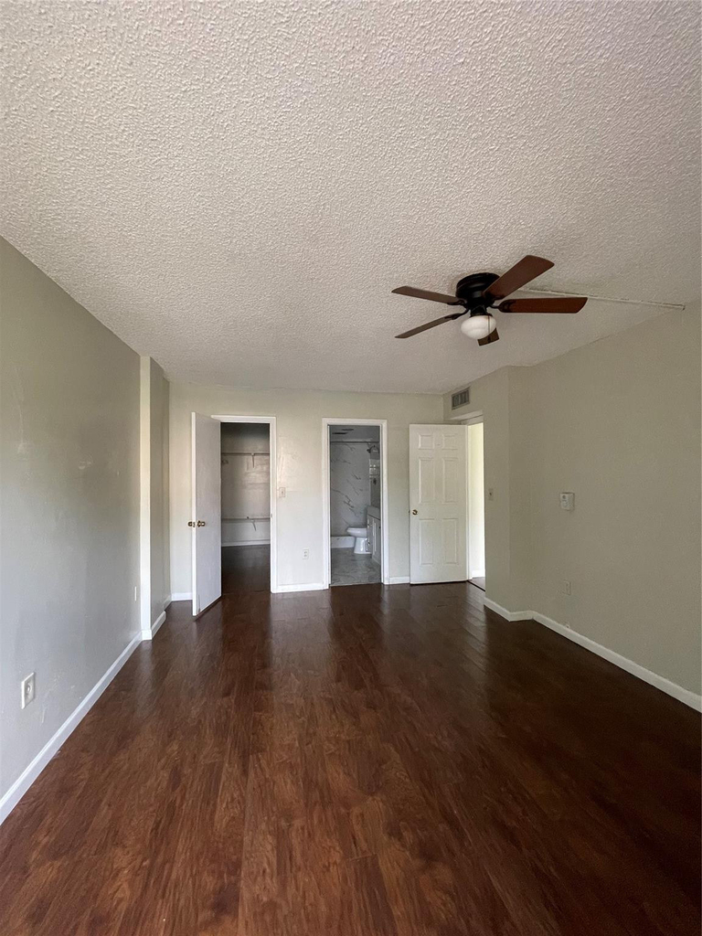 4158 Inverrary Drive - Photo 20