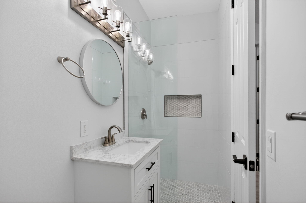 2457 Ne 14th Street - Photo 12