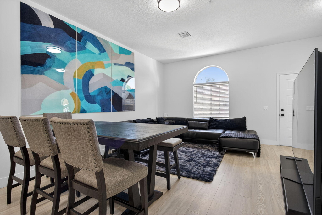 2457 Ne 14th Street - Photo 4
