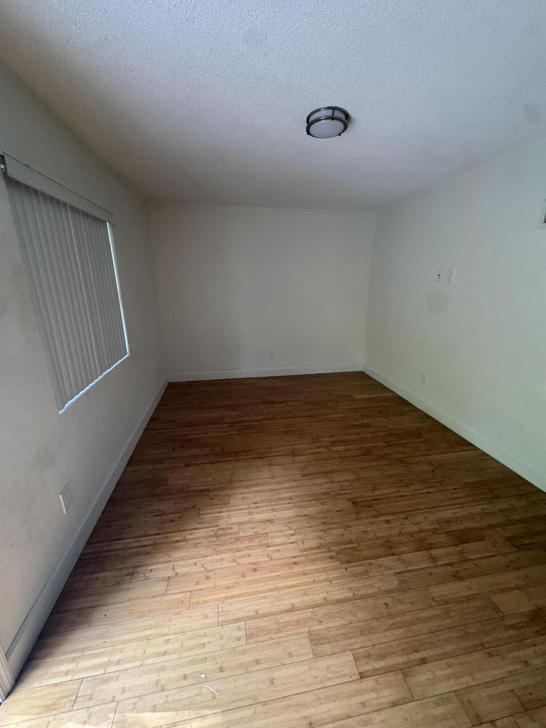 570 Ne 64th Street - Photo 5