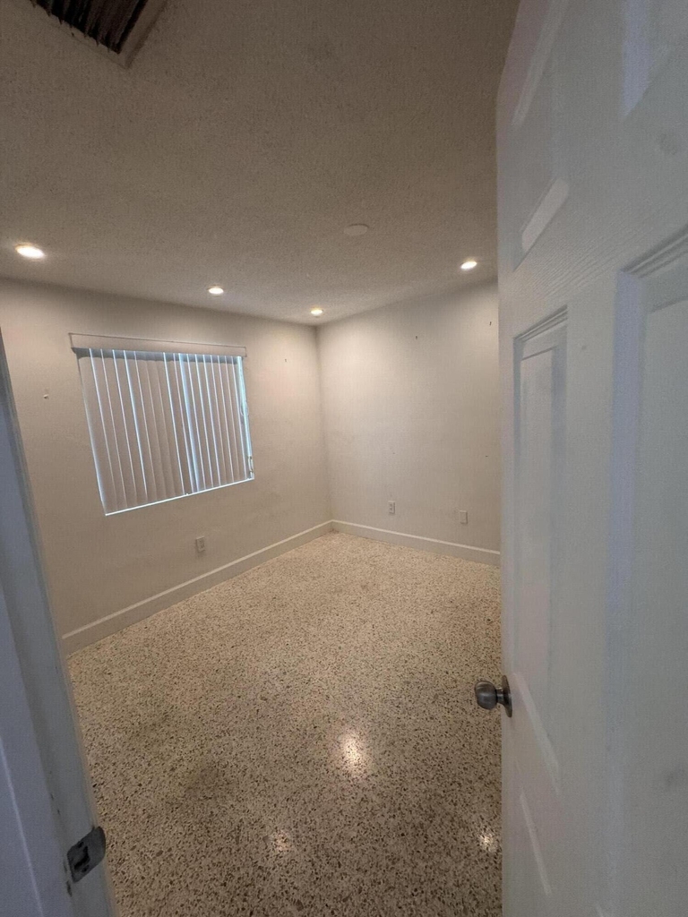 570 Ne 64th Street - Photo 7