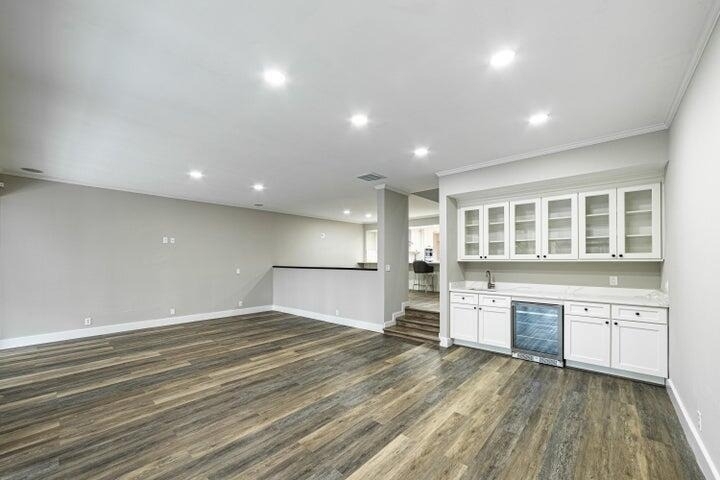 2517 Presidential Way - Photo 2