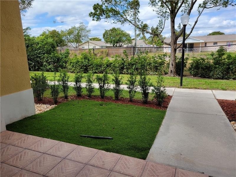 3569 Forest Hill Boulevard - Photo 30