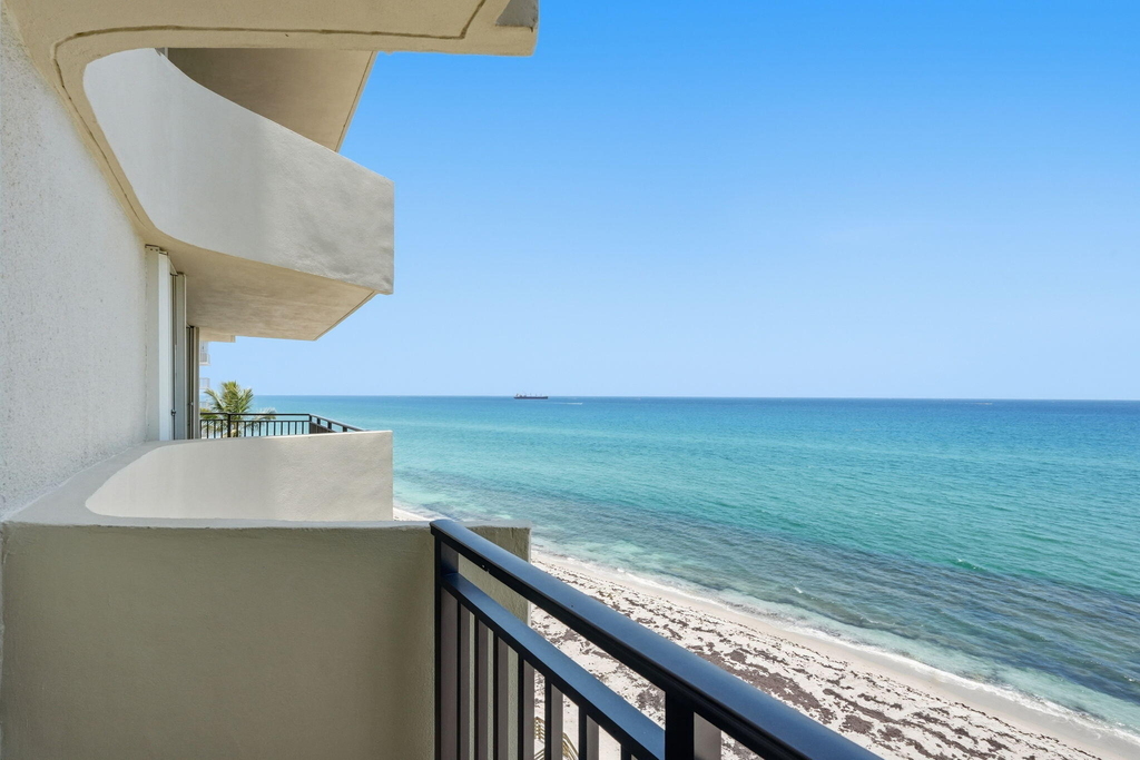 5460 N Ocean Drive - Photo 11