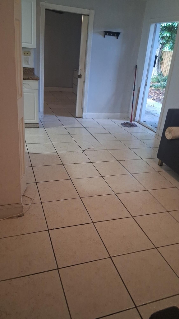 898 Ne 39th Street - Photo 5