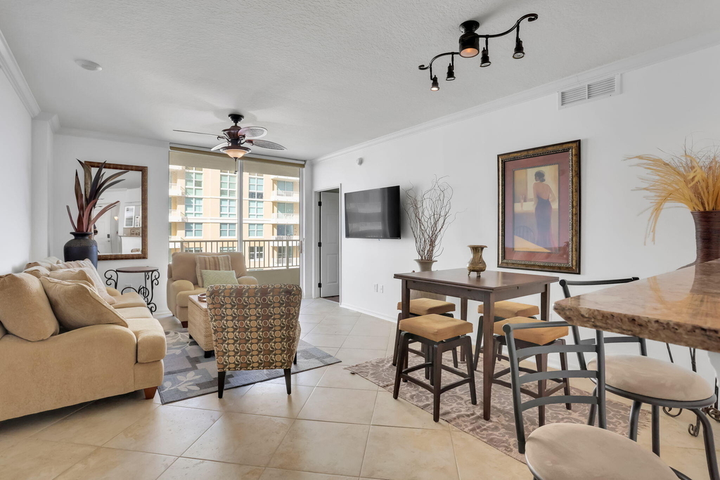 625 Casa Loma Boulevard - Photo 0