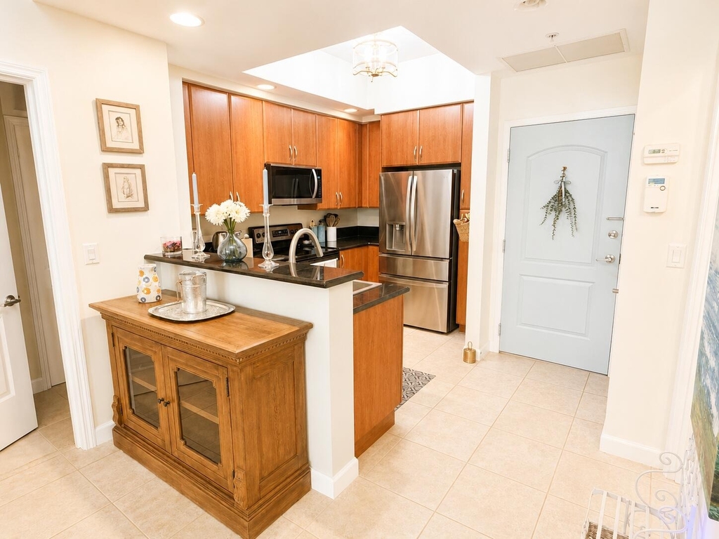 801 S Olive Avenue - Photo 3