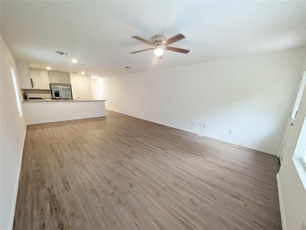 1939 Wolford Way - Photo 2
