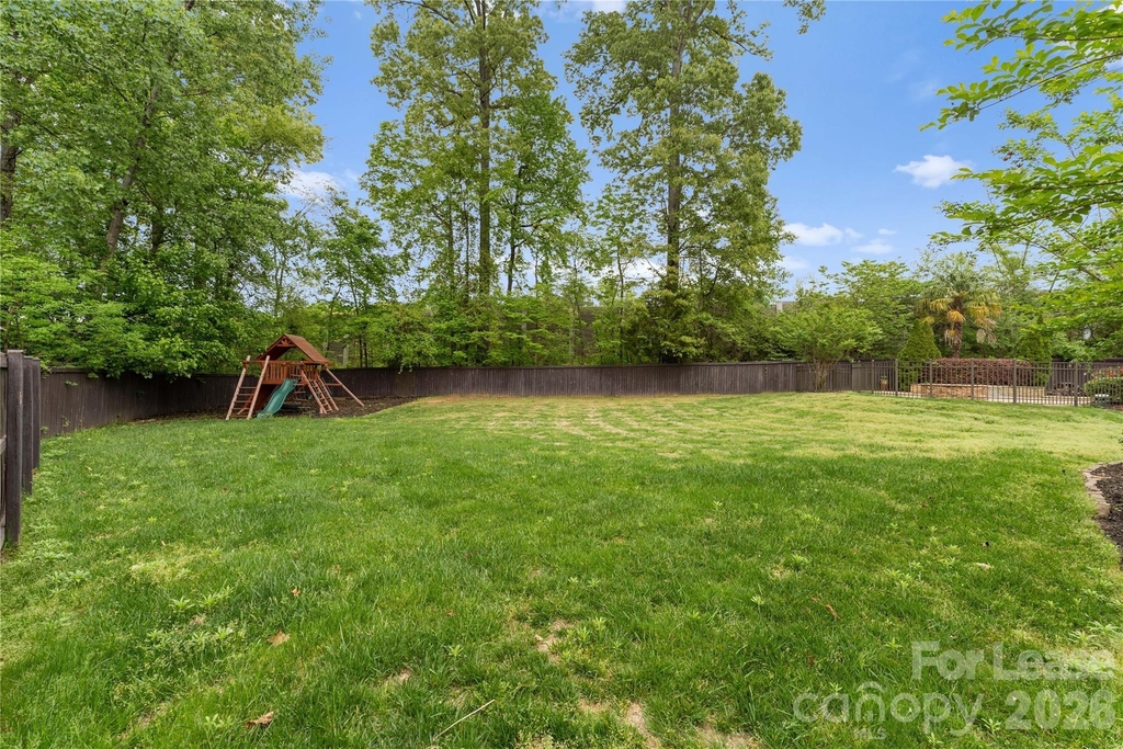 7307 Roseland Avenue - Photo 40