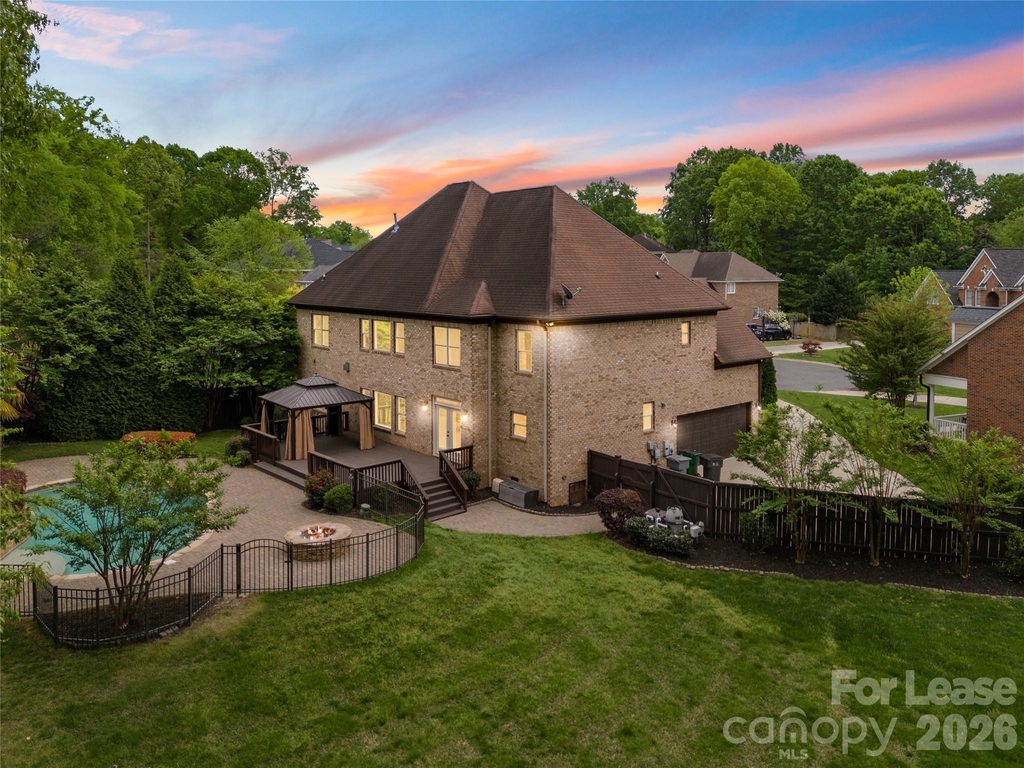 7307 Roseland Avenue - Photo 5
