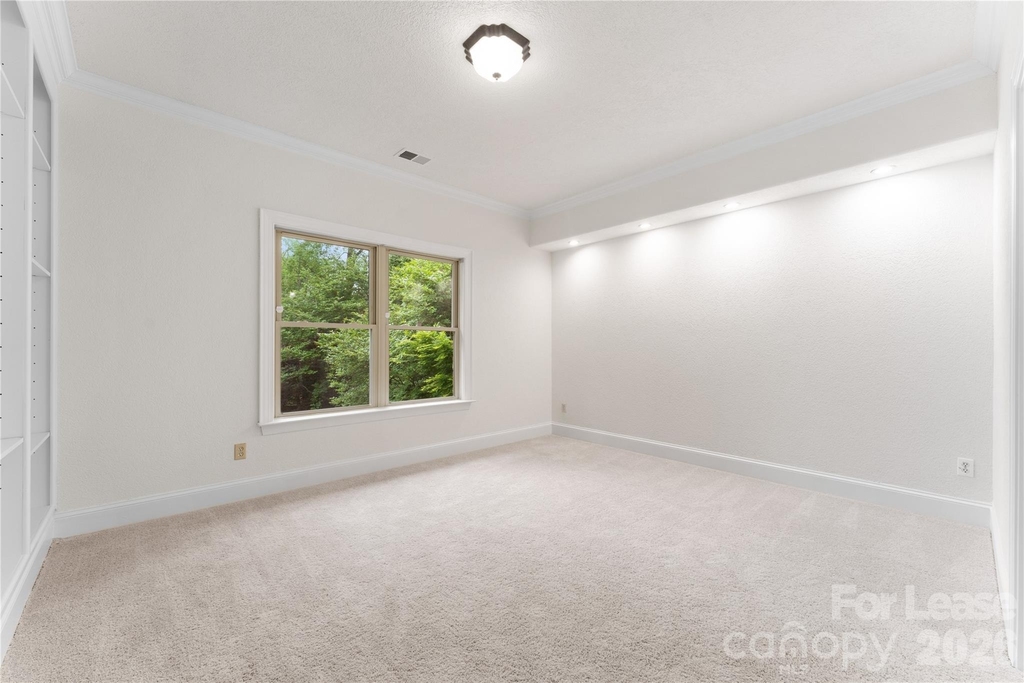 7307 Roseland Avenue - Photo 38