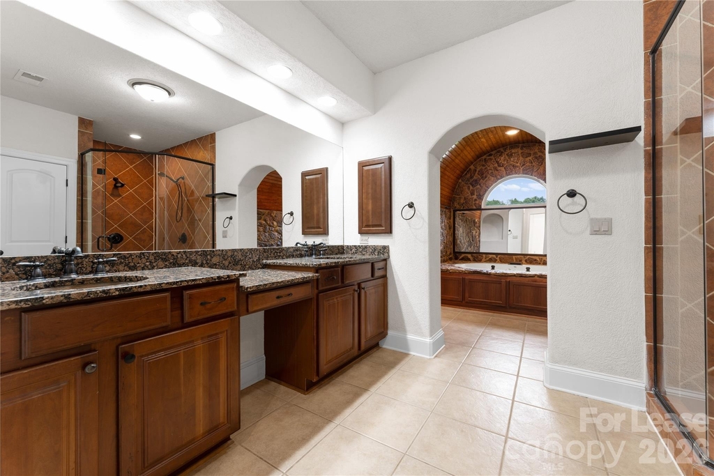 7307 Roseland Avenue - Photo 29