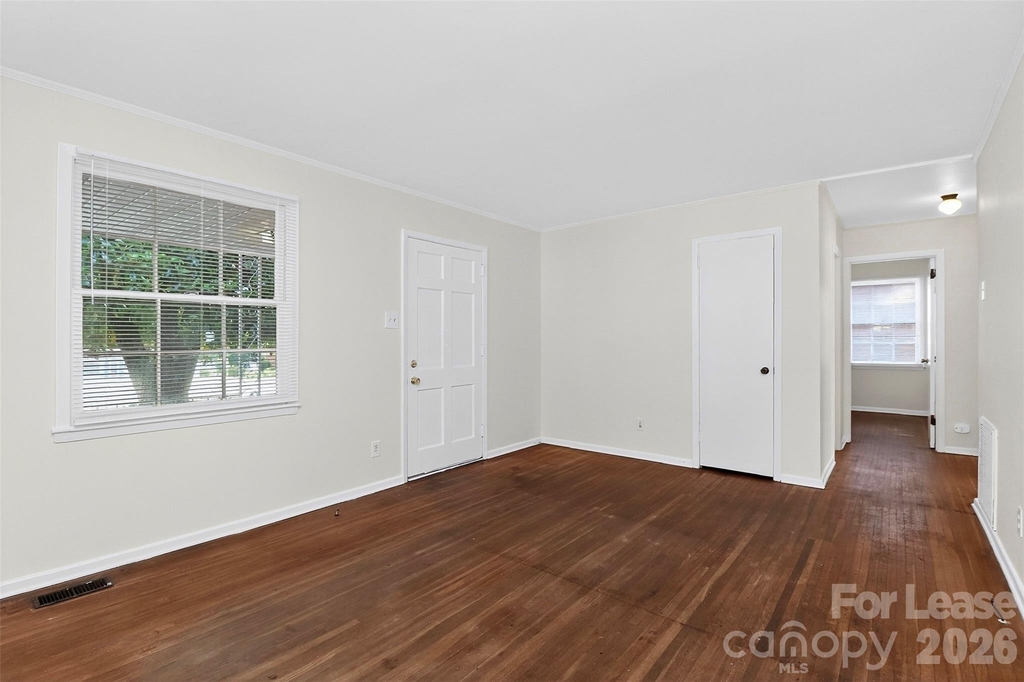 1813 Lasalle Street - Photo 2