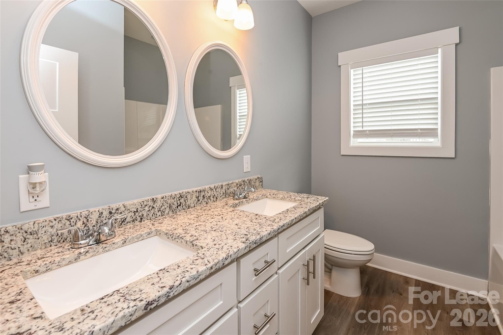 154 Mckinnon Avenue Ne - Photo 12