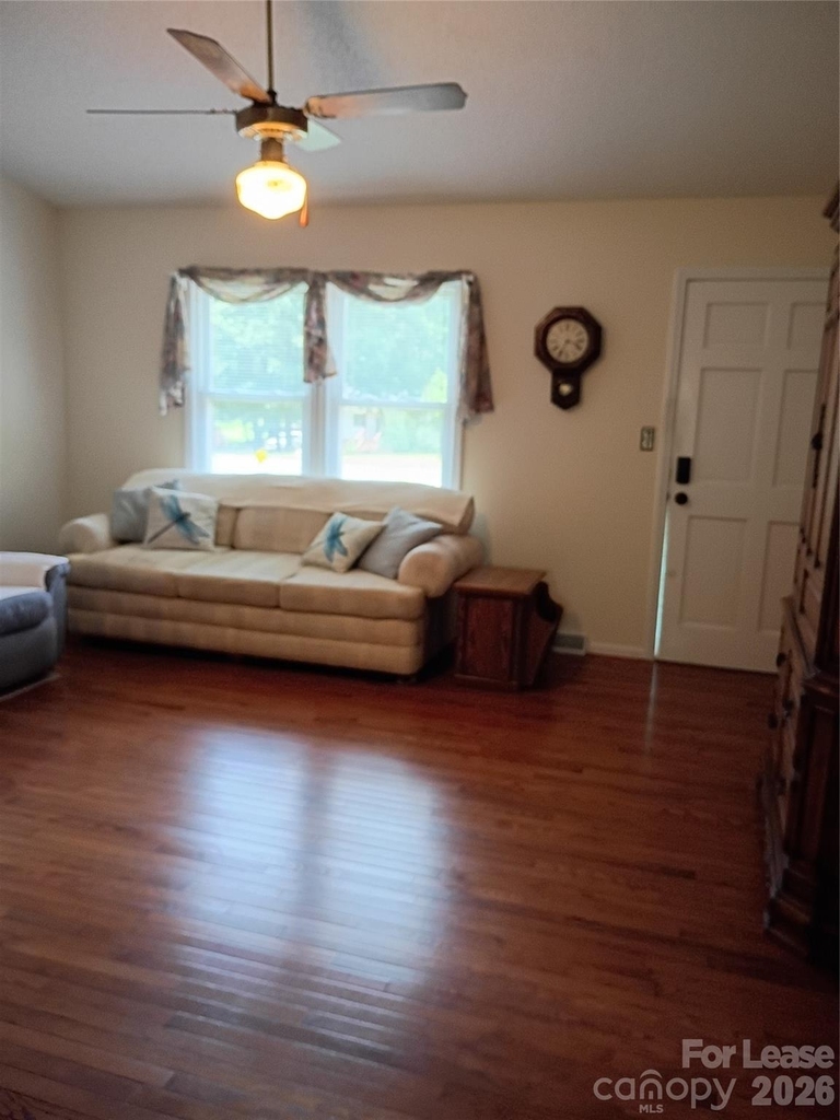 5912 Mcgregor Drive - Photo 2