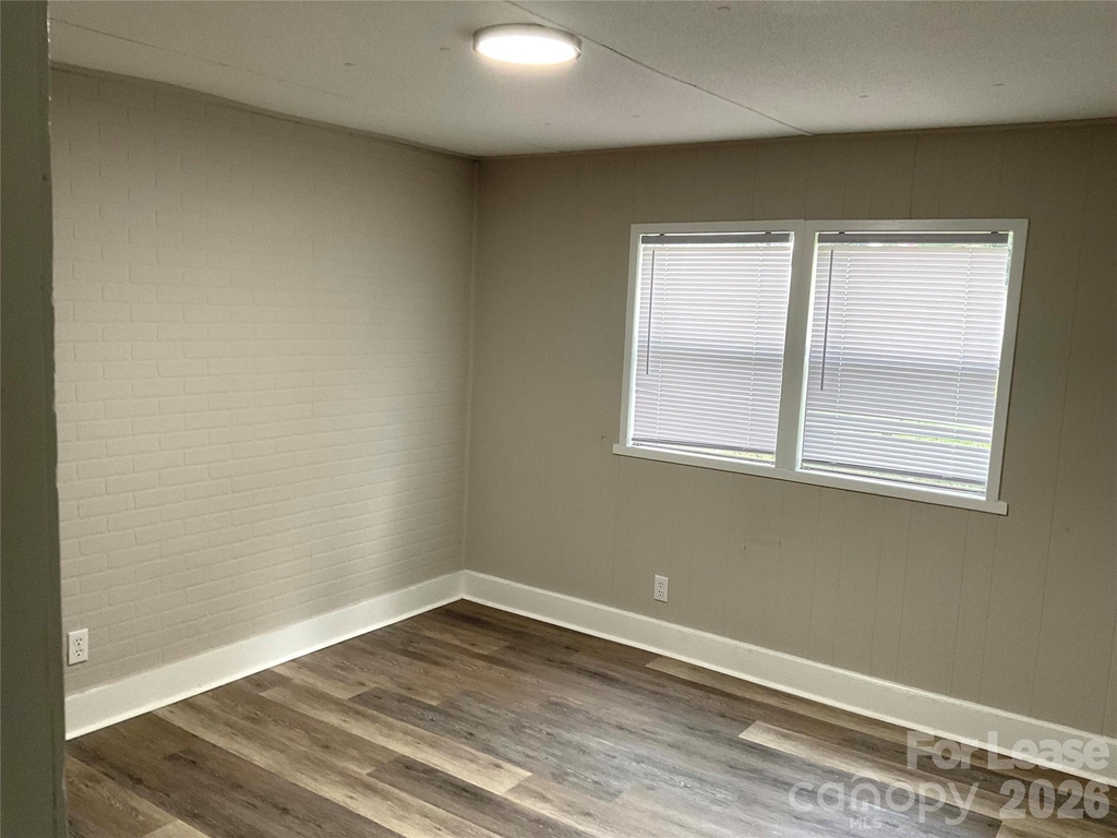 6950 Ingleside Drive - Photo 10