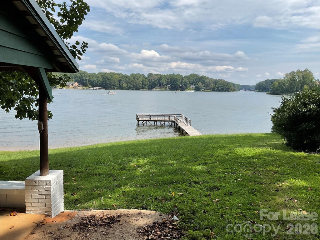 6950 Ingleside Drive - Photo 0