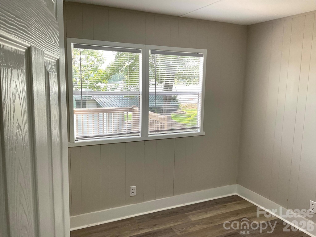 6950 Ingleside Drive - Photo 7