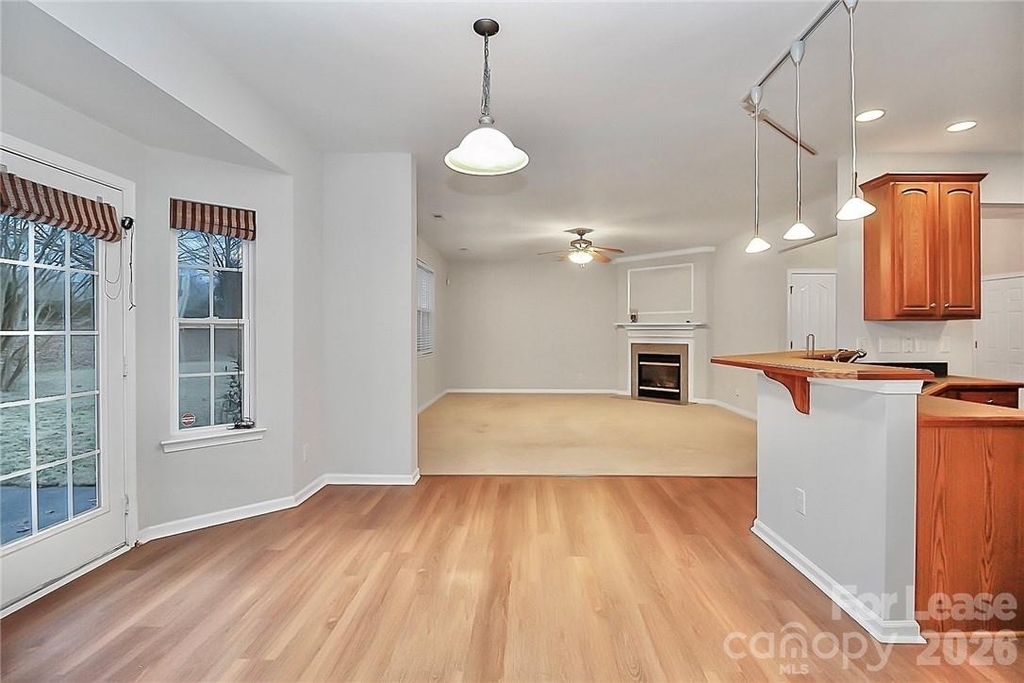 10938 Sedgemoor Lane - Photo 10