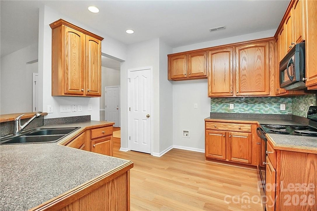 10938 Sedgemoor Lane - Photo 14