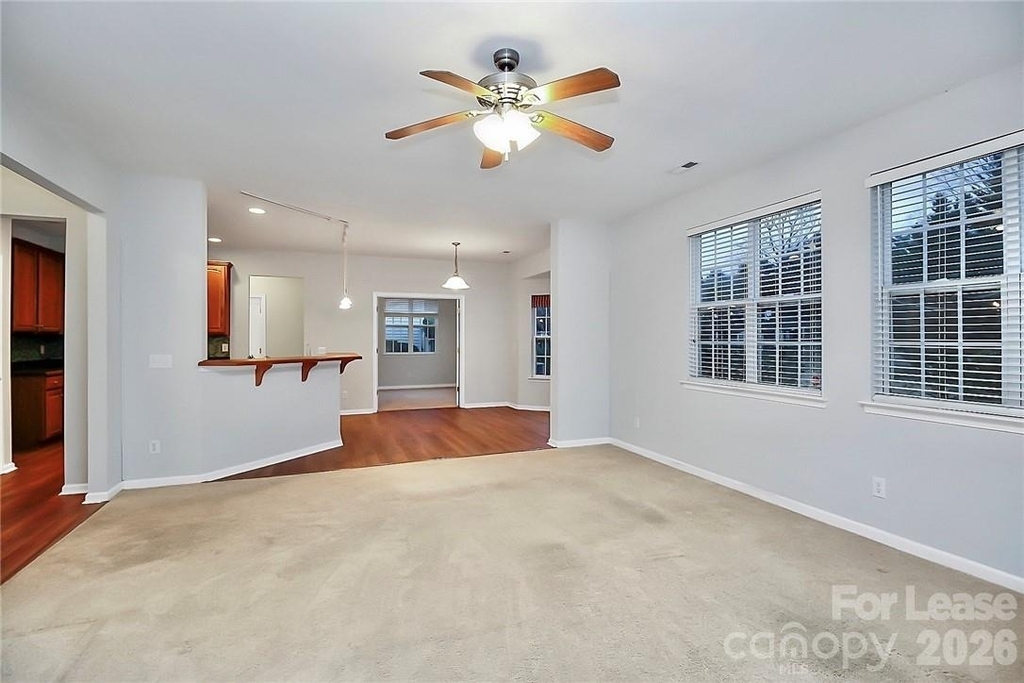 10938 Sedgemoor Lane - Photo 9