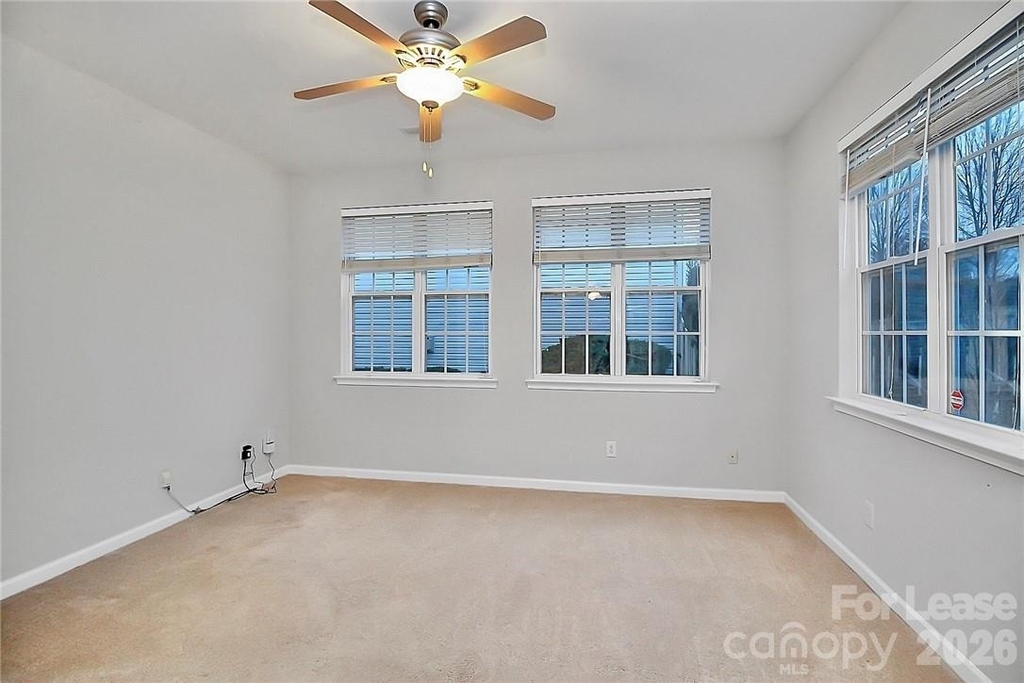 10938 Sedgemoor Lane - Photo 18