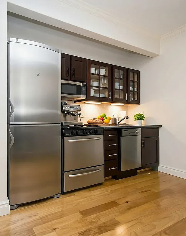 323 East 78th Street - Photo 1