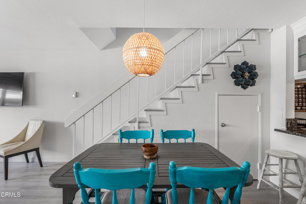 304 E Surfside Drive - Photo 4