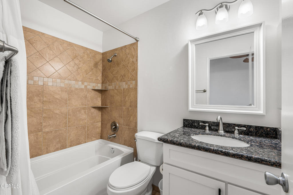 304 E Surfside Drive - Photo 16