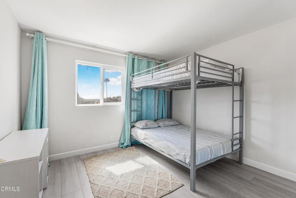 304 E Surfside Drive - Photo 17