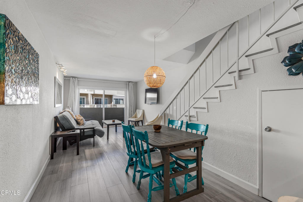 304 E Surfside Drive - Photo 6