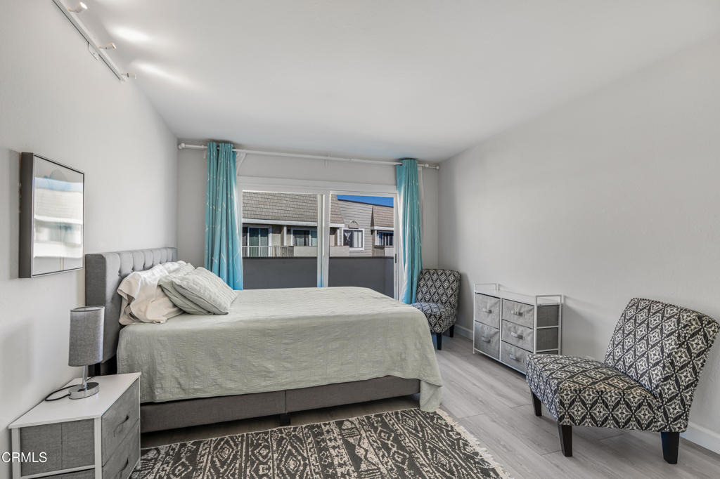 304 E Surfside Drive - Photo 14