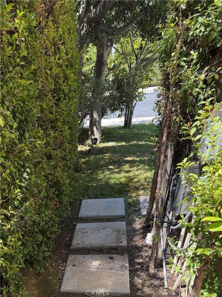 16333 Fox Hollow - Photo 9