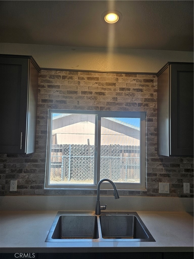 710 E. Whittier Ave - Photo 1