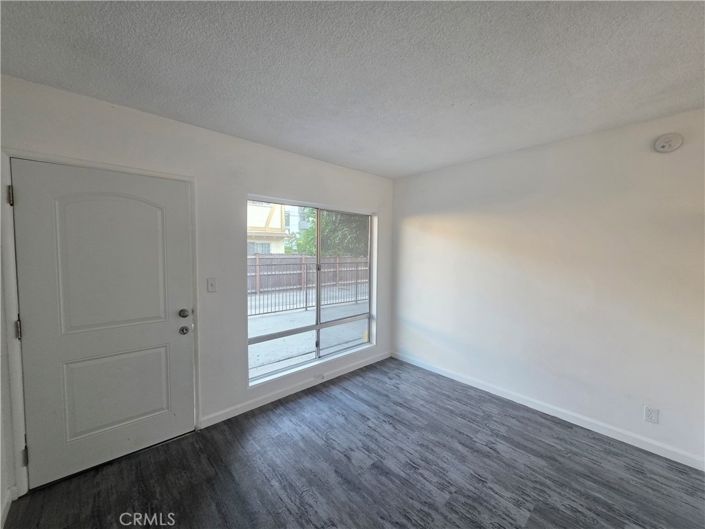 6018 Hazelhurst - Photo 4