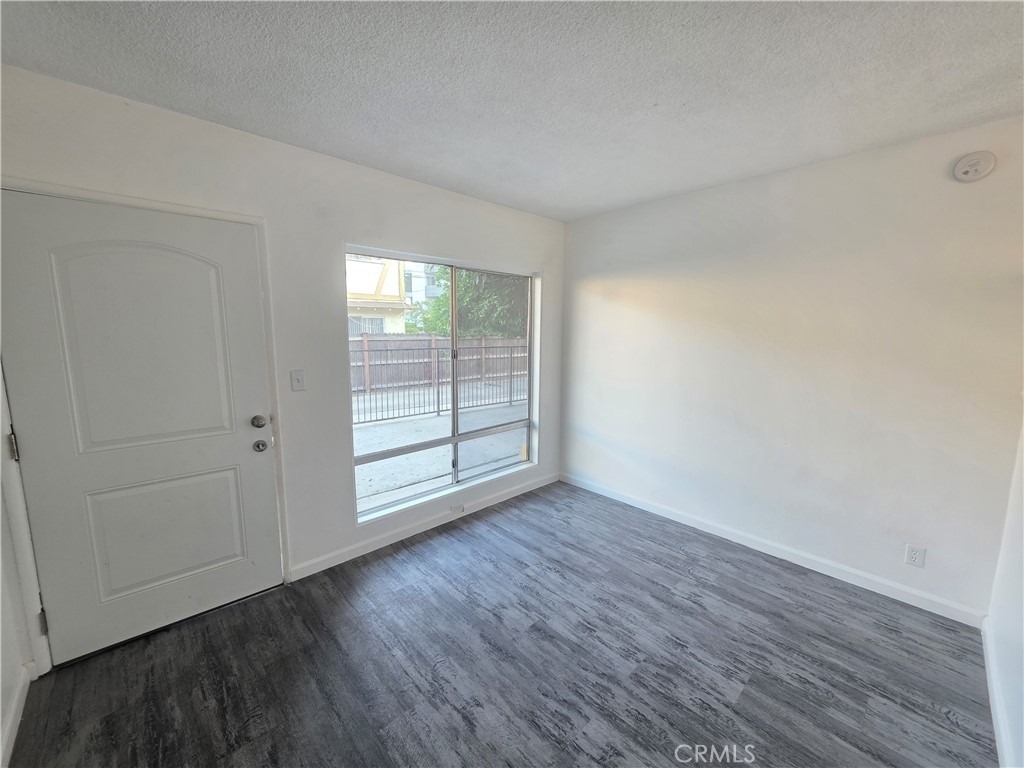 6018 Hazelhurst - Photo 0