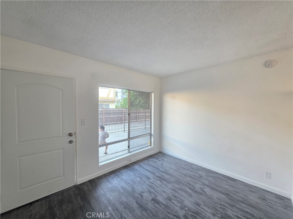 6018 Hazelhurst - Photo 3