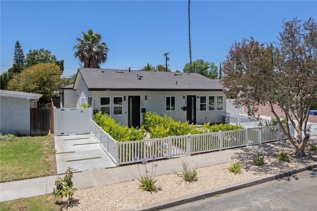 7647 1/2 Melvin Avenue - Photo 4