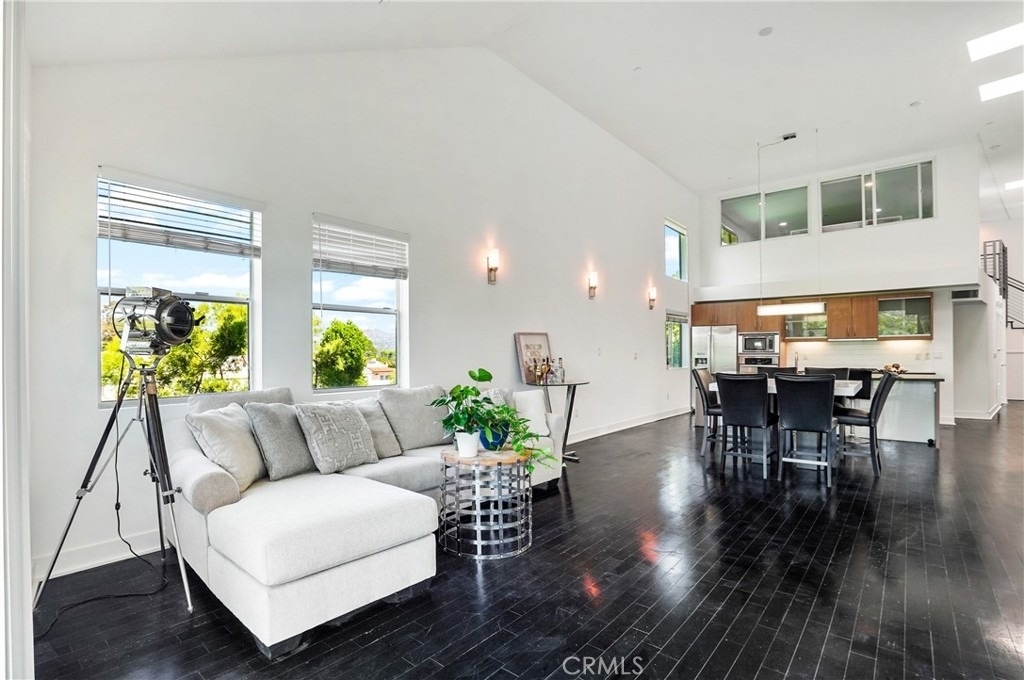 12837 Moorpark Street - Photo 1