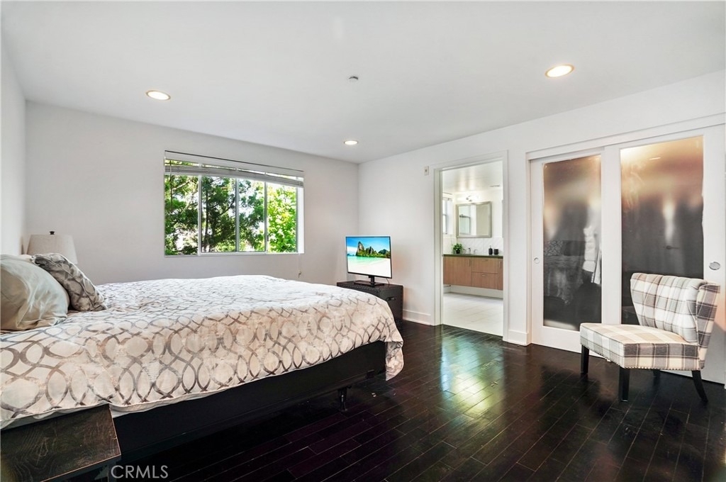 12837 Moorpark Street - Photo 13