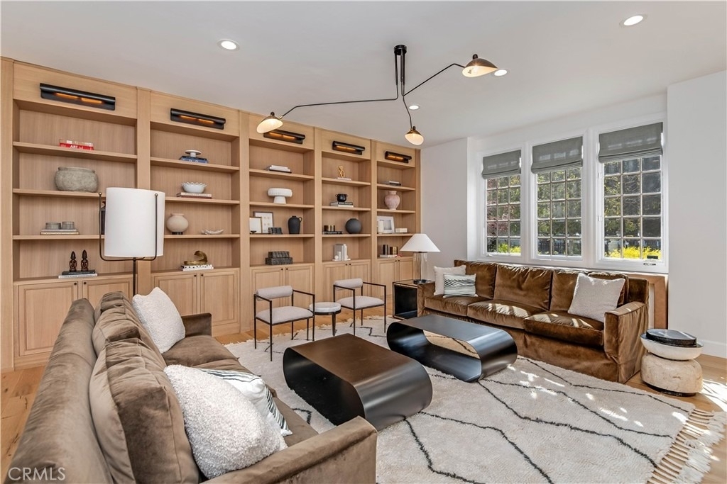 4550 Encino Avenue - Photo 7