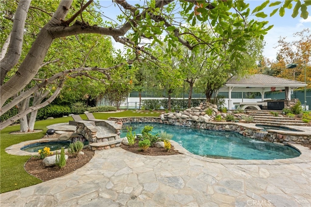 4550 Encino Avenue - Photo 22