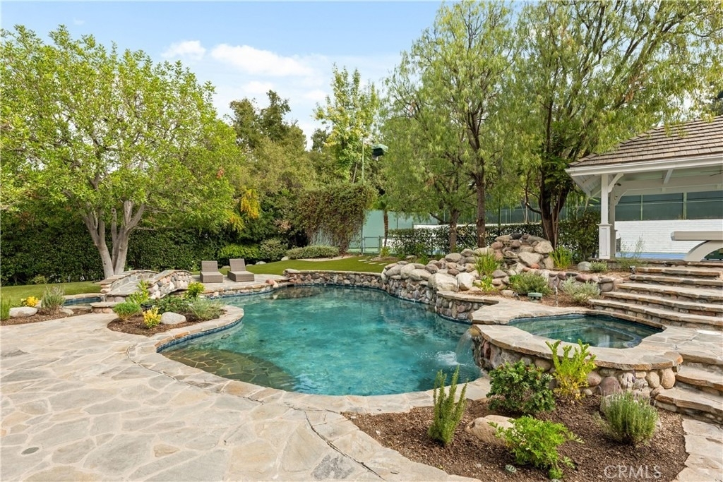 4550 Encino Avenue - Photo 21