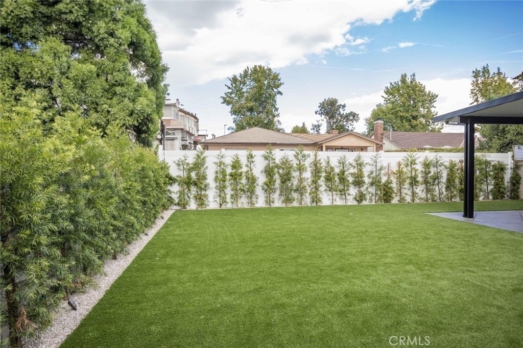 13355 Debby St - Photo 10