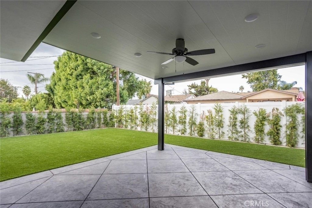 13355 Debby St - Photo 12