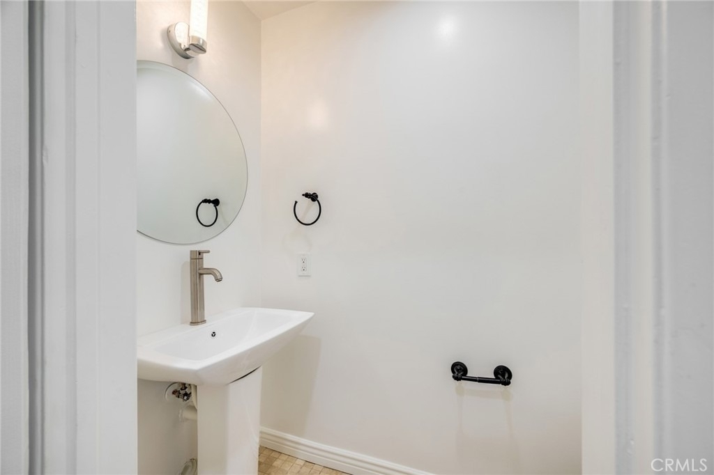 7126 Atheling Way - Photo 10