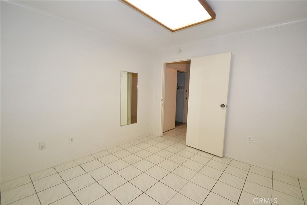 2595 Plaza Del Amo - Photo 17